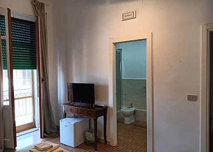 La Conchiglia 2.0 לינה וארוחת בוקר 3*